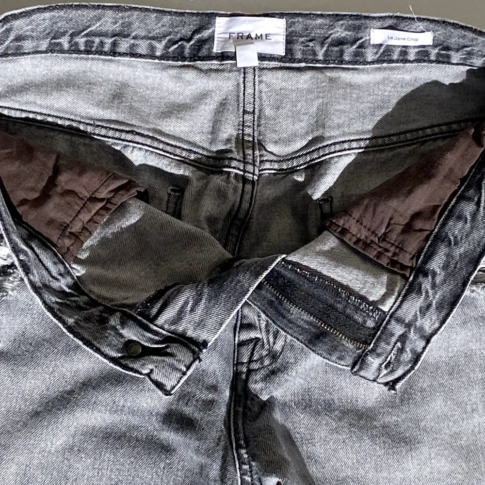 FRAME LE JANE CROP Women’s High Rise Cropped Distressed Jean Kallin Rips size 31 - Picture 8 of 11